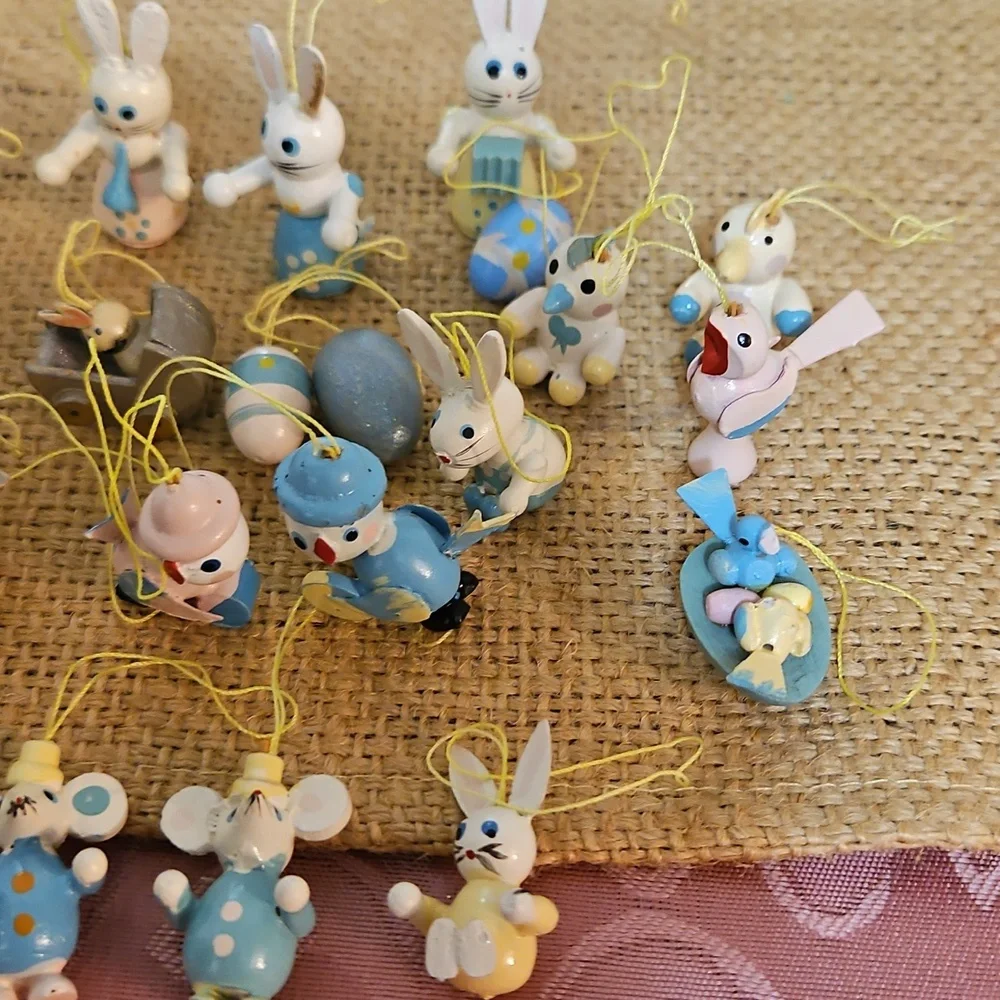 67 Vintage Hobby Lobby Mini  Easter Bunny & Egg Painted Wood Ornaments - Picture 4 of 10